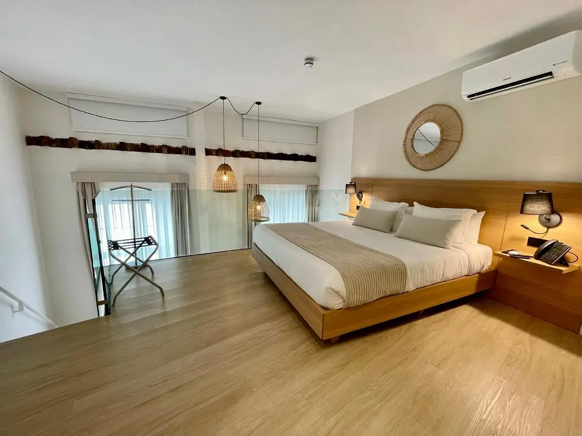 ***  Hotel Emblematico Hi Suites Santa Cruz de Tenerife Spain
