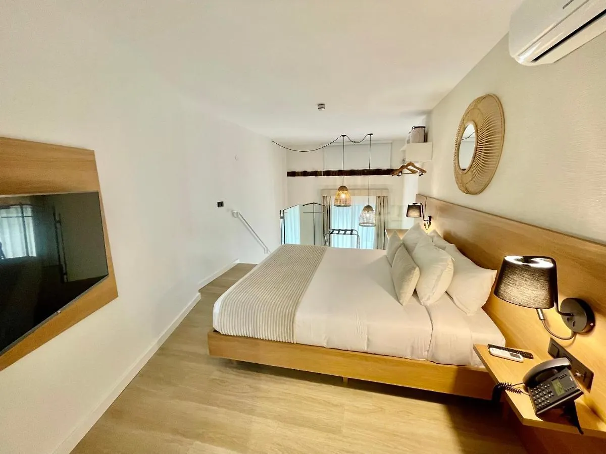 Hotel Emblematico Hi Suites 圣克鲁斯-德特内里费 3*,  西班牙